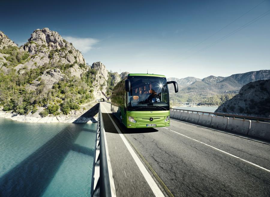  Mercedes-Benz Tourismo RHD 2017 года  (фото 3 из 29)